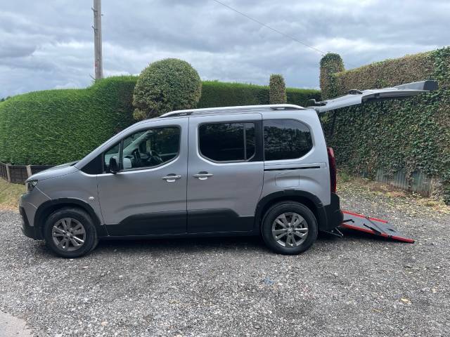2022 Peugeot Rifter 1.2 RIFTER HORIZON RE AUTO WHEELCHAIR ACCESSIBLE VEHICLE 3 SEATS
