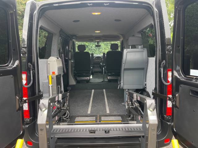 2019 Renault Master 2.3 SL28 ENERGY dCi 110 Business+ WHEELCHAIR ACCESSIBLE VEHICLE 4 SEATS