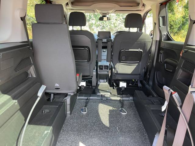 2021 Peugeot Rifter 1.2 PureTech 130 Allure Premium 5dr AUTOMATIC WHEELCHAIR ACCESSIBLE VEHICLE 3 SEATS
