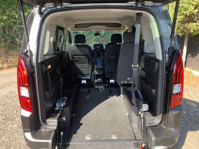 2021 Peugeot Rifter 1.2 PureTech 130 Allure AUTOMTIC WHEELCHAIR ACCESSIBLE VEHICLE