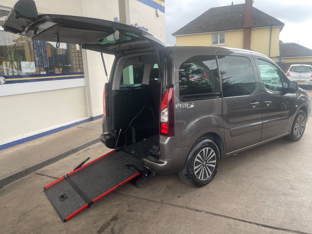 2019 Peugeot Partner Tepee