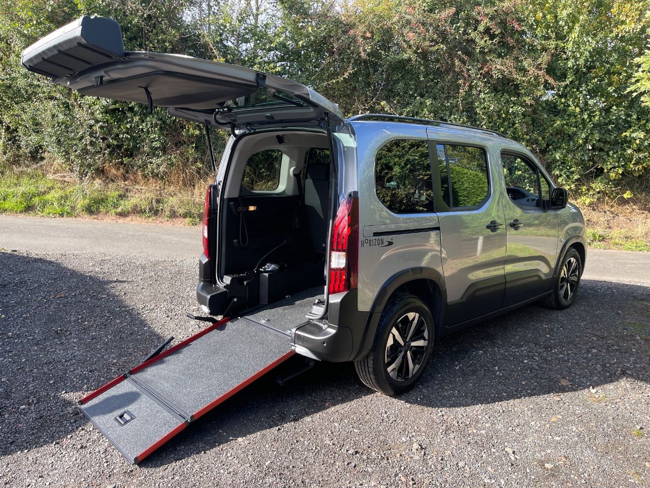 2025 Peugeot Rifter