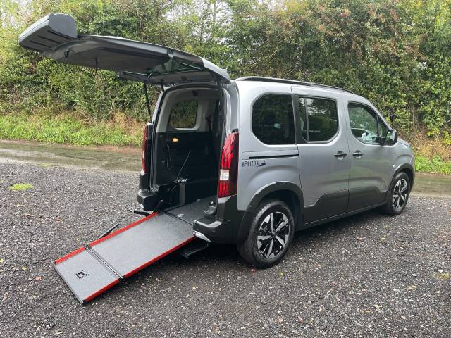Peugeot Rifter 1.5 BlueHDi 130 Allure 5dr AUTOMATIC WHEELCHAIR ACCESSIBLE VEHICLE 3 SEATS Wheelchair Adapted Diesel Grey