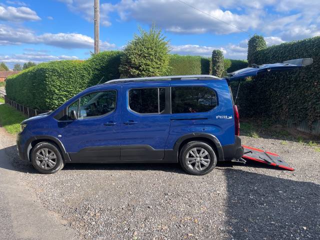 2022 Peugeot Rifter 1.5 BlueHDi 130 Allure 5dr WHEELCHAIR ACCESSIBLE VEHICLE 3 SEATS