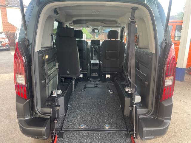 2025 Peugeot Rifter 1.5 BlueHDi 100 Allure 5dr WHEELCHAIR ACCESSIBLE VEHICLE 3 SEATS