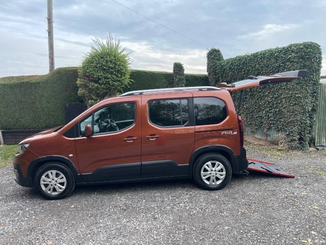 2021 Peugeot Rifter 1.2 PureTech 130 Allure Premium 5dr AUTO PETROL WHEELCHAIR ACCESSIBLE VEHICLE 3 SEATS