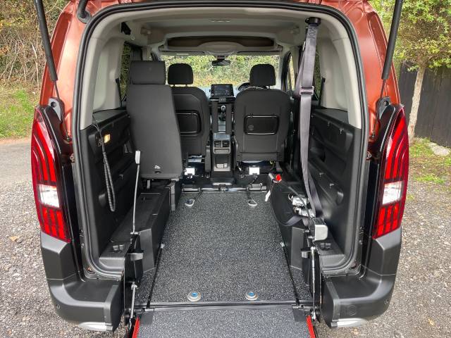 2020 Peugeot Rifter 1.5 BlueHDi 100 Allure 5dr WHEELCHAIR ACCESSIBLE VEHICLE 3 SEATS