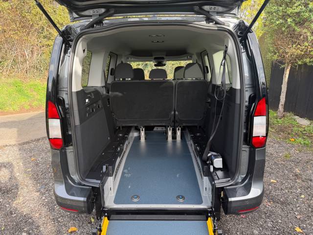 2024 Ford Tourneo Connect 2.0 EcoBlue Titanium 5dr AUTOMATIC 5 SEATS WHEELCHAIR ACCESSIBLE VEHICLE