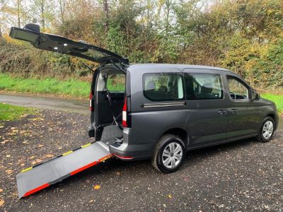 Volkswagen Caddy Maxi listing photo
