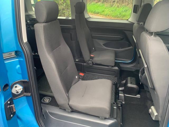 2024 Ford Tourneo Connect 2.0 EcoBlue Titanium 5dr WHEELCHAIR ACCESSIBLE VEHICLE 4 SEATS
