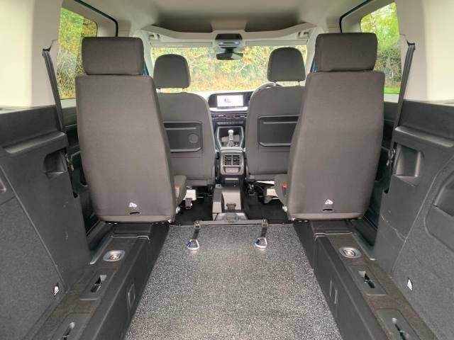 2024 Ford Tourneo Connect 2.0 EcoBlue Titanium 5dr WHEELCHAIR ACCESSIBLE VEHICLE 4 SEATS