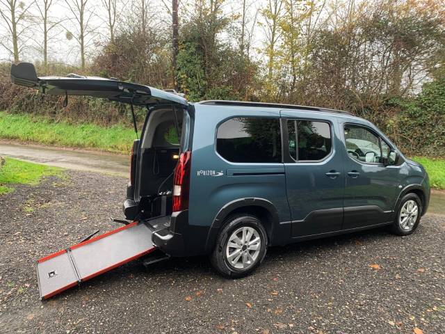 Peugeot Rifter 1.5 BlueHDi 100 Allure 5dr WHEELCHAIR ACCESSIBLE VEHICLE 5 SEATS Wheelchair Adapted Diesel Blue
