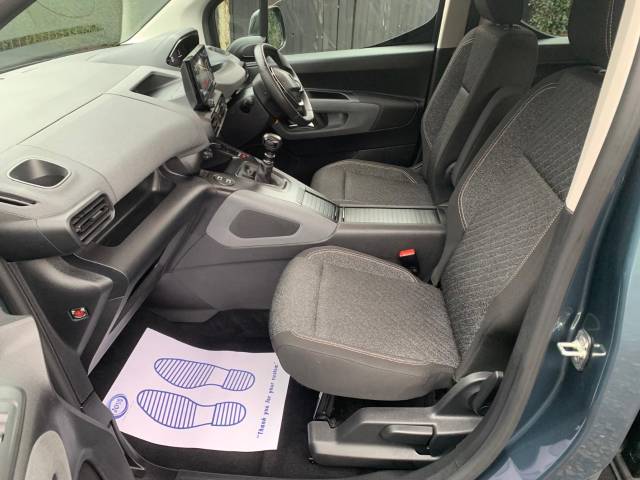 2024 Peugeot Rifter 1.5 BlueHDi 100 Allure 5dr WHEELCHAIR ACCESSIBLE VEHICLE 5 SEATS