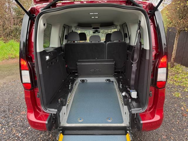 2024 Ford Tourneo Connect 2.0 EcoBlue Titanium 5dr Auto 5 SEATS WHEELCHAIR ACCESSIBLE VEHICLE