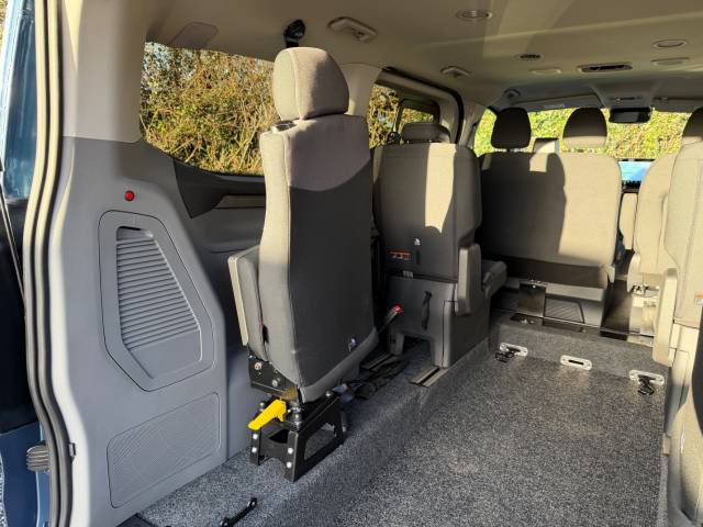 2025 Ford Tourneo Custom 2.0 EcoBlue 136ps H1 Titanium AUTOMATIC WHEELCHAIR ACCESSIBLE VEHICLE 7 SEATS