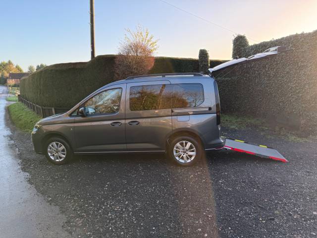 2023 Volkswagen Caddy 1.5 TSI Life 5dr DSG AUTOMATIC WHEELCHAIR ACCESSIBLE VEHICLE