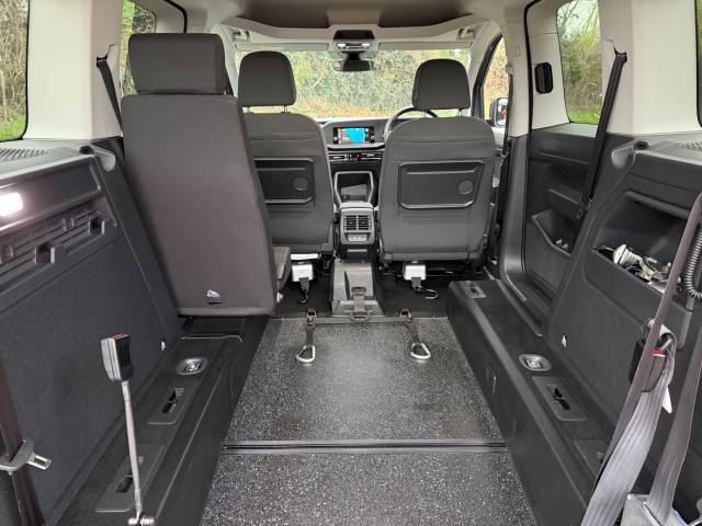2024 Volkswagen Caddy 2.0 TDI 122 Life 5dr DSG AUTOMATIC WHEELCHAIR ACCESSIBLE VEHICLE 3 SEATS