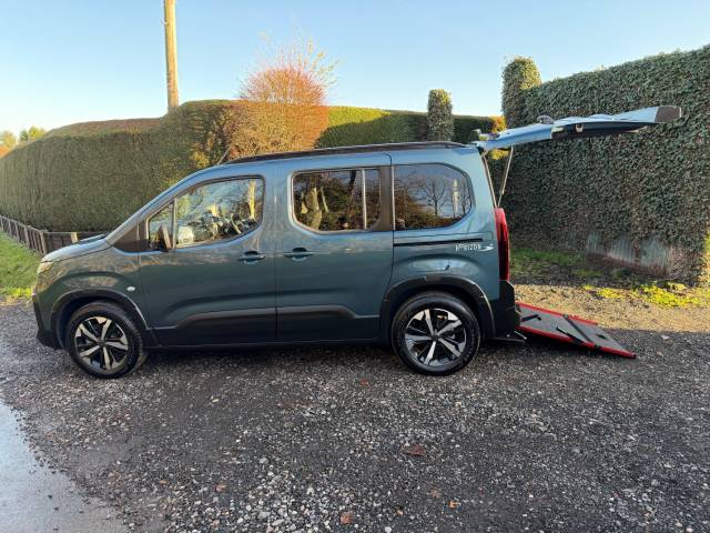 2024 Peugeot Rifter 1.5 BlueHDi 130 Allure 5dr AUTOMATIC WHEELCHAIR ACCESSIBLE VEHICLE 3 SEATS