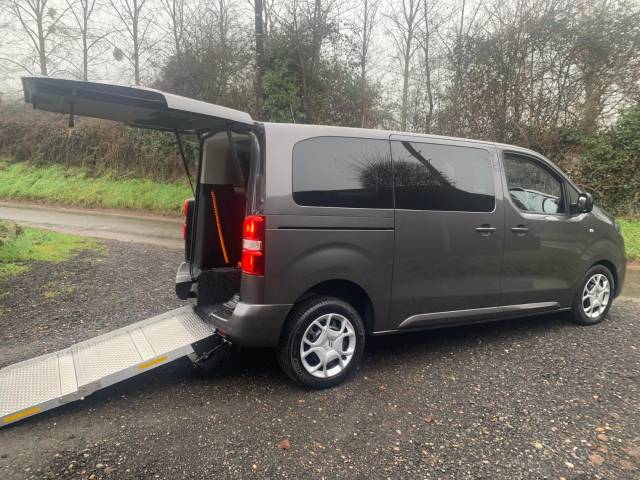 Citroen Space-tourer 2.0 BlueHDi 180 Business M 5dr AUTOMATIC WHEELCHAIR ACCESSIBLE VEHICLE 4 SEATS Wheelchair Adapted Diesel Grey