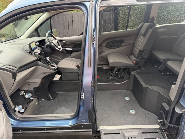 2022 Ford Grand Tourneo Connect 1.5 EcoBlue 120 Titanium 5dr AUTOMATIC RIDE UPFRONT WHEELCHAIR ACCESSIBLE VEHICLE 4 SEATS
