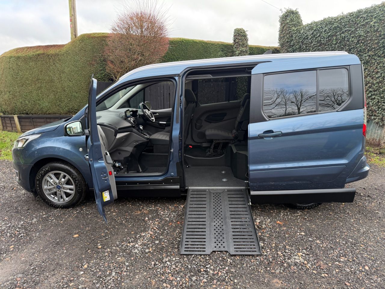 2022 Ford Grand Tourneo Connect