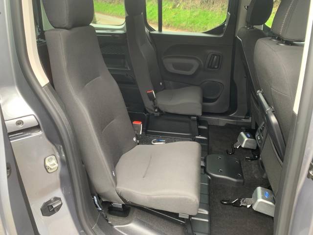 2025 Peugeot Rifter 1.5 BlueHDi 130 Allure 5dr AUTOMATIC WHEELCHAIR ACCESSIBLE VEHICLE 4 SEATS