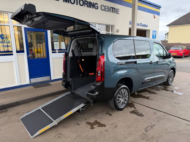 Citroen Berlingo 1.5 BlueHDi 100 Plus XL 5dr WHEELCHAIR ACCESSIBLE VEHICLE 5 SEATS Wheelchair Adapted Diesel Blue