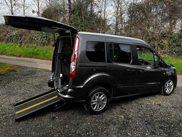 2020 Ford Tourneo Connect 1.5 EcoBlue 120 Titanium 5dr AUTOMATIC WHEELCHAIR ACCESSIBLE VEHICLE 4 SEATS