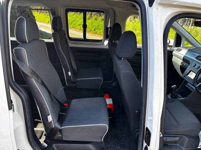 2021 Volkswagen Caddy Maxi Life 2.0 TDI 5dr DSG AUTOMATIC WHEELCHAIR ACCESSIBLE VEHICLE 4 SEATS WINCH