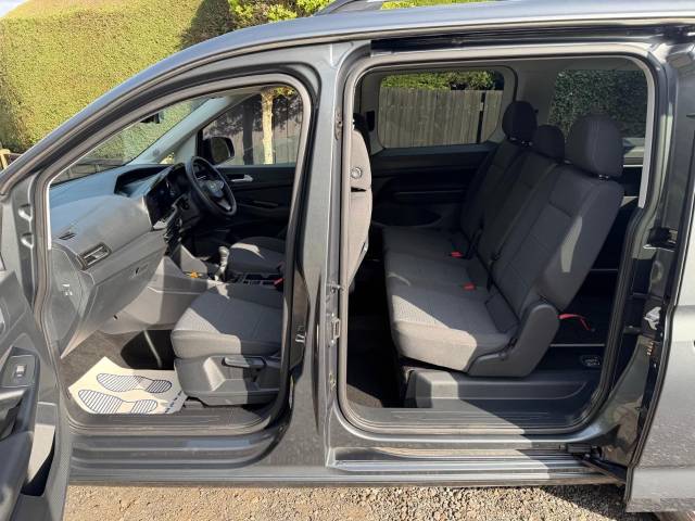 2023 Ford Tourneo Connect 1.5 EcoBoost Titanium 5dr WHEELCHAIR ACCESSIBLE VEHICLE 5 SEATS