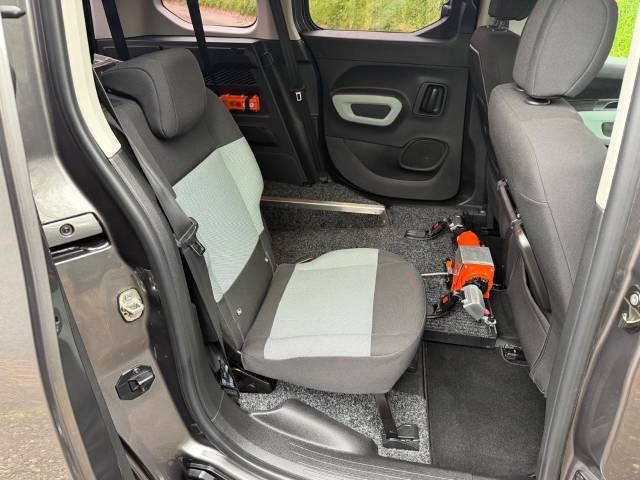 2021 Citroen Berlingo 1.2 PureTech 130 Feel M 5dr PETROL AUTO WHEELCHAIR ACCESSIBLE VEHICLE 3 SEATS