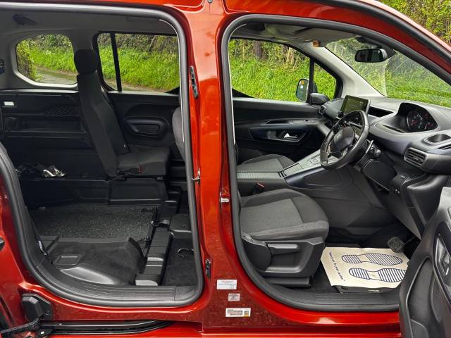 2021 Peugeot Rifter 1.2 PureTech 130 Allure Premium 5dr AUTOMATIC WHEELCHAIR ACCESSIBLE VEHICLE 3 SEATS