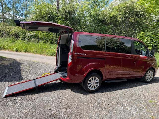 Ford Tourneo Custom 2.0 EcoBlue 130ps Titanium AUTOMATIC WHEELCHAIR ACCESSIBLE VEHICLE 6 SEATS Wheelchair Adapted Diesel Red