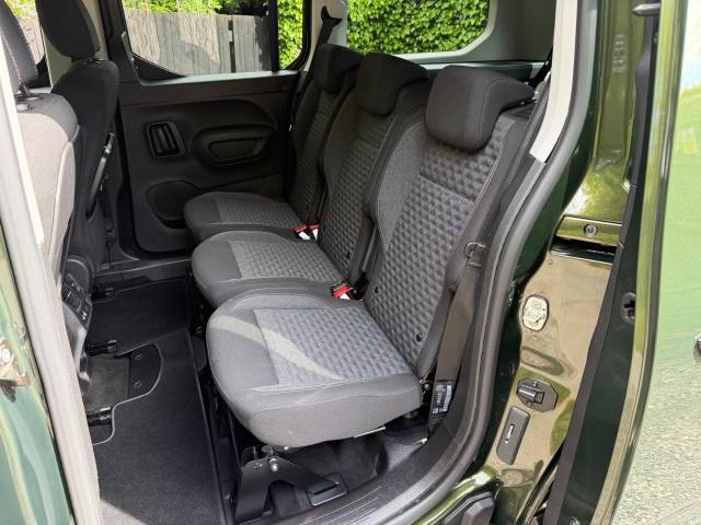 2025 Peugeot Rifter 1.5 BlueHDi 130 Allure 5dr WHEELCHAIR ACCESSIBLE VEHICLE 5 SEATS