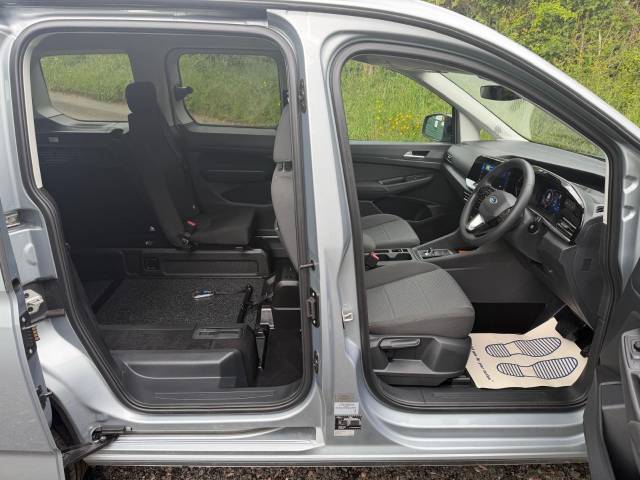 2025 Ford Tourneo Connect 2.0 EcoBlue Titanium 5dr AUTOMATIC WHEELCHAIR ACCESSIBLE VEHICLE 3 SEATS