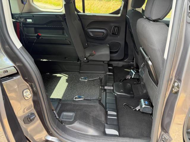 2021 Peugeot Rifter 1.2 PureTech 130 Allure 5dr AUTOMATIC WHEELCHAIR ACCESSIBLE VEHICLE 3 SEATS