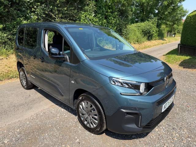 2025 Citroen Berlingo 1.5 BlueHDi 130 Plus M 5dr AUTOMATIC WHEELCHAIR ACCESSIBLE VEHICLE 3 SEATS