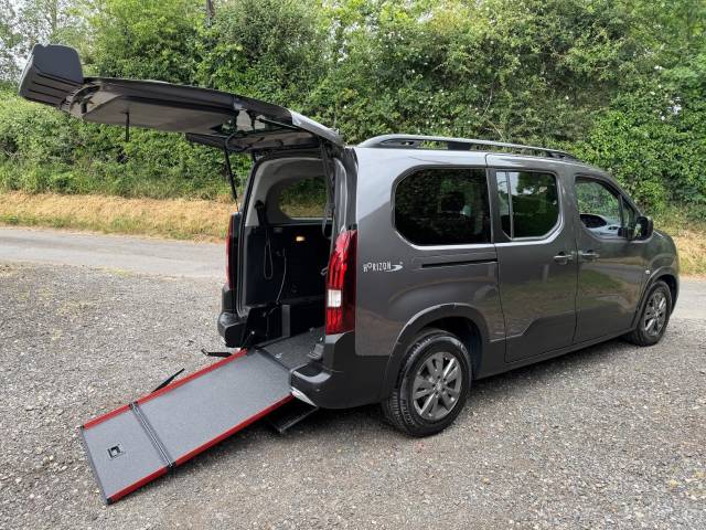 Peugeot Rifter 1.5 BlueHDi 130 Allure 5dr AUTO WHEELCHAIR ACCESIBLE VEHICLE Wheelchair Adapted Diesel Grey
