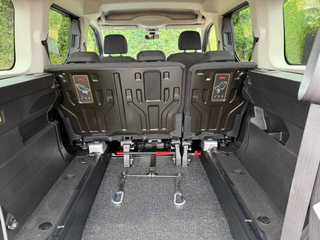 2023 Peugeot Rifter 1.5 BlueHDi 130 Allure 5dr AUTO WHEELCHAIR ACCESIBLE VEHICLE