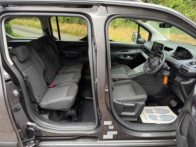 2023 Peugeot Rifter 1.5 BlueHDi 130 Allure 5dr AUTO WHEELCHAIR ACCESIBLE VEHICLE