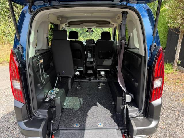 2022 Peugeot Rifter 1.5 BlueHDi 100 Allure 5dr 3 SEAT WHEELCHAIR ACCESSIBLE VEHICLE