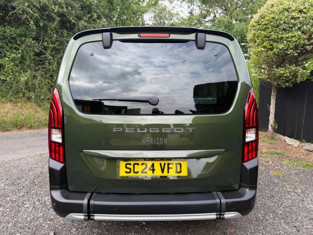 2024 Peugeot Rifter 1.5 BlueHDi 130 Allure 5dr AUTOMATIC 5 SEATS