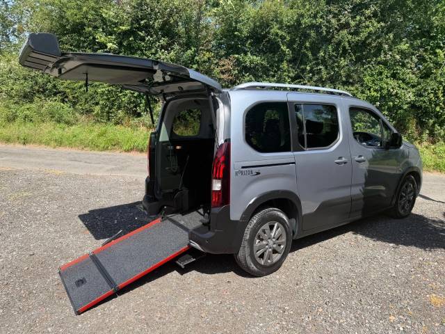 Peugeot Rifter 1.5 BlueHDi 130 Allure 5dr AUTO 4 SEATS WHEELCHAIR ACCESSIBLE VEHICLE Wheelchair Adapted Diesel Grey