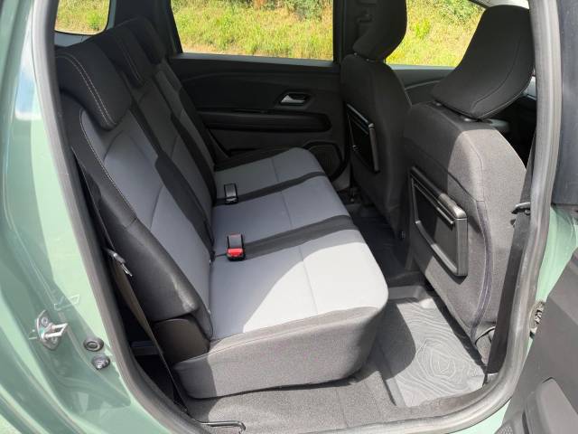 2024 Dacia Jogger 1.0 TCe Extreme 5dr WHEELCHAIR ACCESSIBLE VEHICLE 5 SEATS