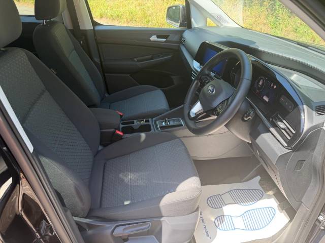 2025 Ford Tourneo Connect 2.0 EcoBlue Titanium 5dr AUTOMATIC 5 SEATS WHEELCHAIR ACCESSIBLE VEHICLE