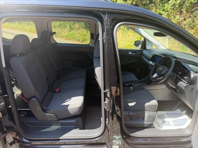 2025 Ford Tourneo Connect 2.0 EcoBlue Titanium 5dr AUTOMATIC 5 SEATS WHEELCHAIR ACCESSIBLE VEHICLE