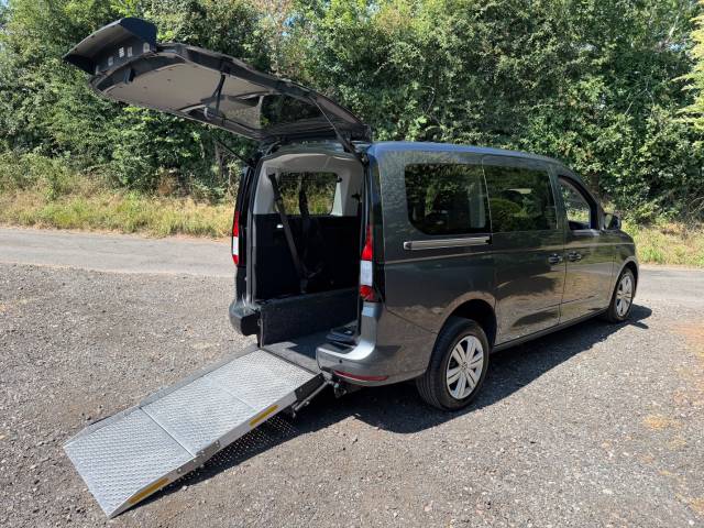 2022 Volkswagen Caddy Maxi 2.0 TDI 122 5dr DSG AUTOMATIC WHEELCHAIR ACCESSIBLE VEHICLE 4 SEATS