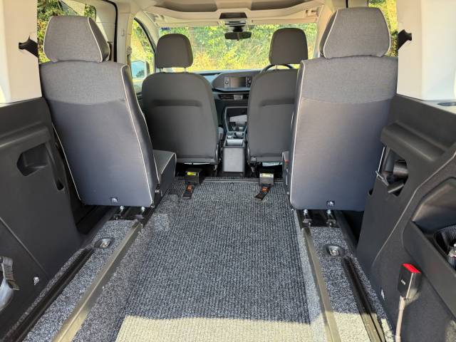 2022 Volkswagen Caddy Maxi 2.0 TDI 122 5dr DSG AUTOMATIC WHEELCHAIR ACCESSIBLE VEHICLE 4 SEATS