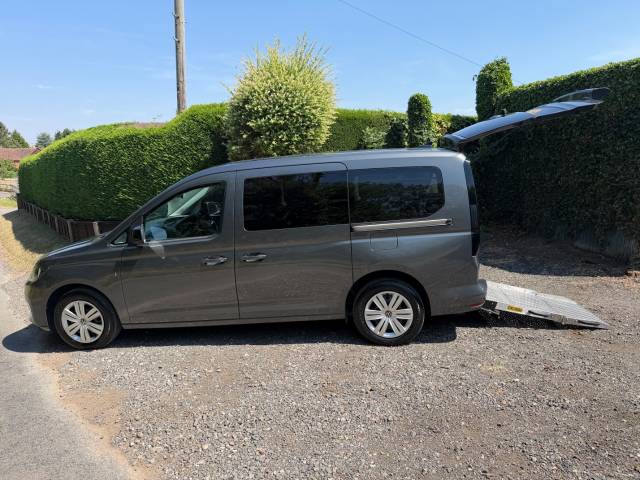 2022 Volkswagen Caddy Maxi 2.0 TDI 122 5dr DSG AUTOMATIC WHEELCHAIR ACCESSIBLE VEHICLE 4 SEATS