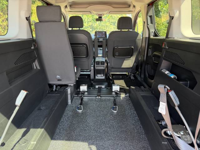 2021 Peugeot Rifter 1.2 RIFTER HORIZON RE PETROL AUTO LWB 3 SEATS WHEELCHAIR ACCESSIBLE VEHICLE 3 SEATS